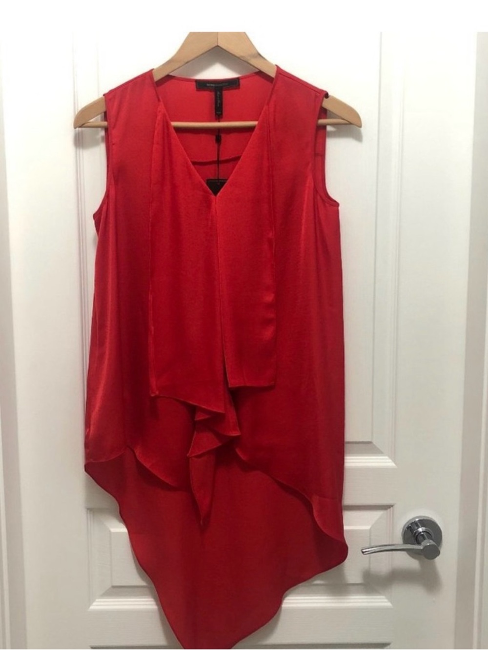 BCBGMaxAzria Red Sleeveless Draped V-Neck Blouse
